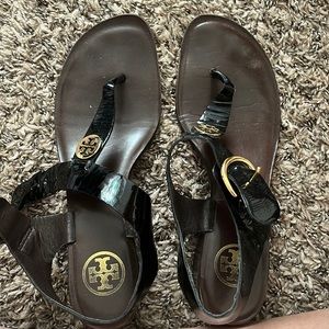 Tory Burch sandals. Perfect for a summer wedding